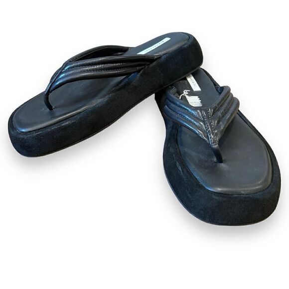 Gianni Bini Wesley Leather Suede Platform Flip Flop Thong Sandals Cushion Straps - Picture 7 of 12